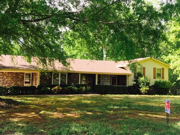 142 Lamoray Dr, Rogersville, AL 35652