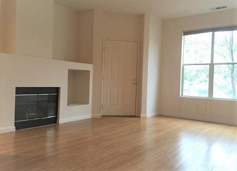 4th image of 665 Atherton Pl