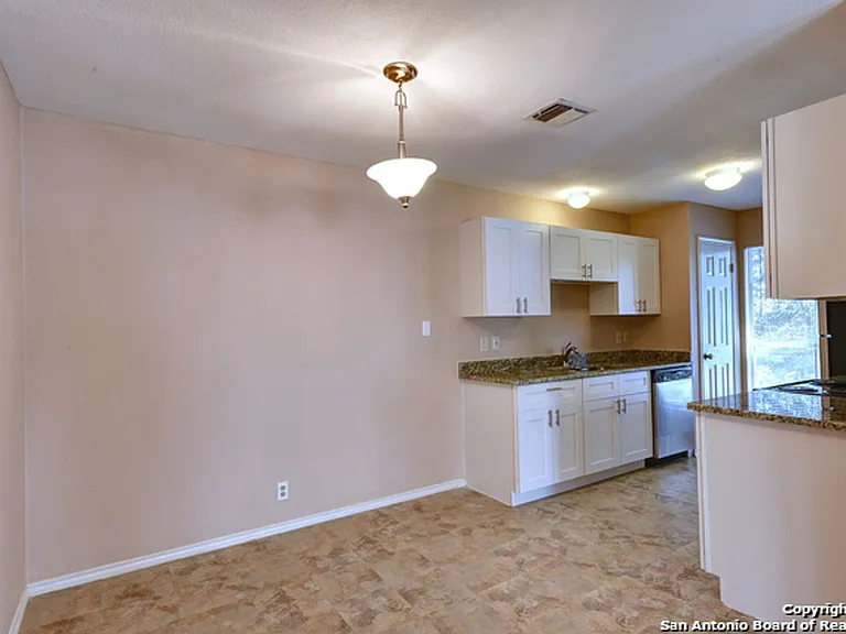 1431 Loma Alto #4 — Photo 6