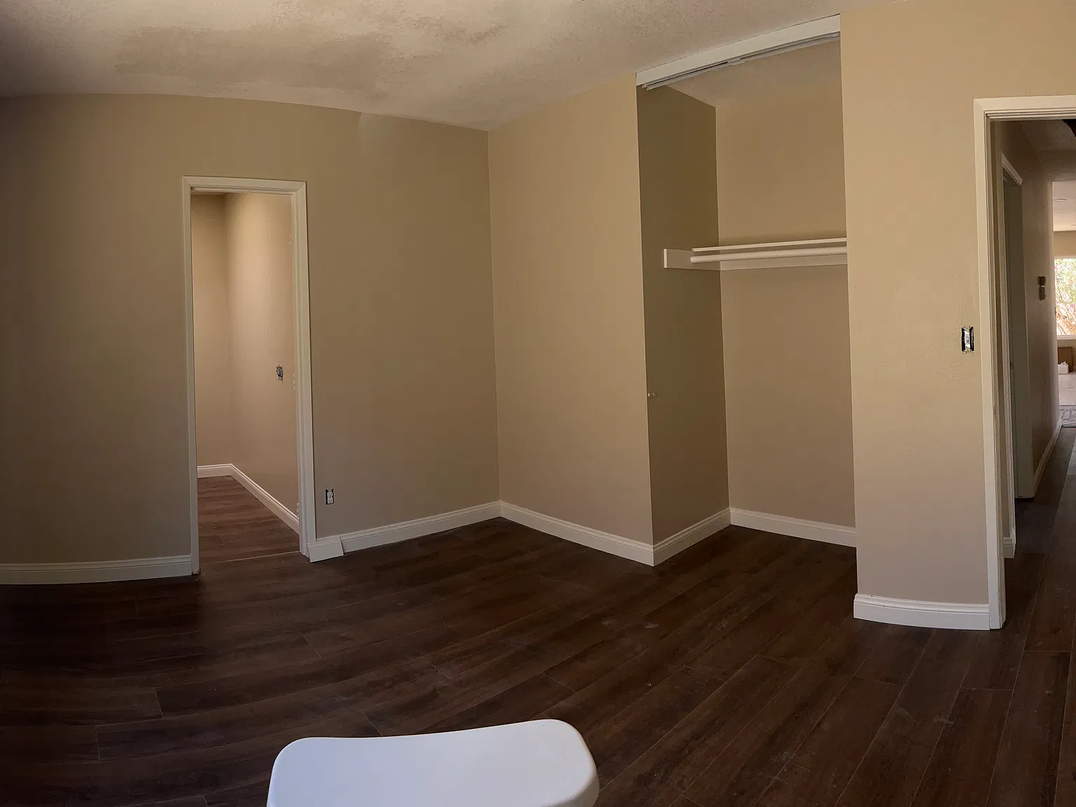 2 bed, 160 sqft, $1,100 — Photo 3