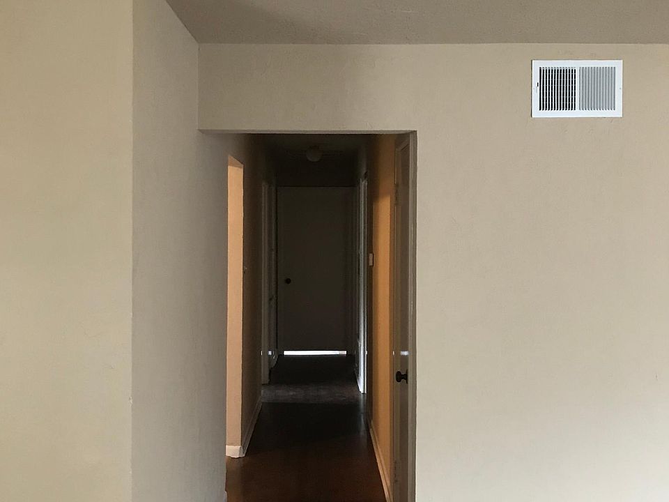 1st image of 101 Suzanne Dr