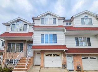 4718 Amboy Rd, Staten Island, NY 10312