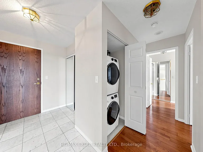 28 Pemberton Ave #706 — Photo 22