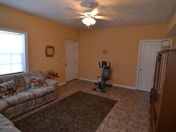 5th image of 209 S 19TH Street