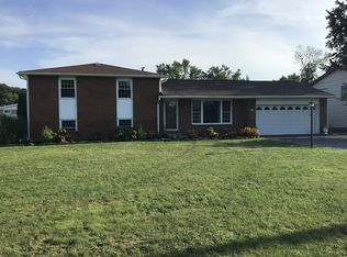 7415 Greenview Rd, Niagara Falls, NY 14304