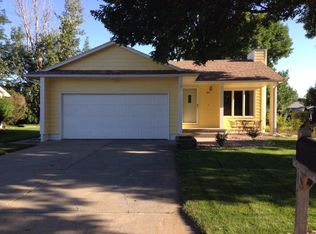 2511 Mill River Rd, Grand Island, NE 68801