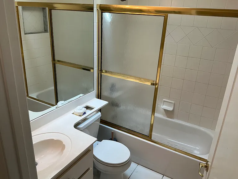 401 Harbour Lights Dr — Photo 32