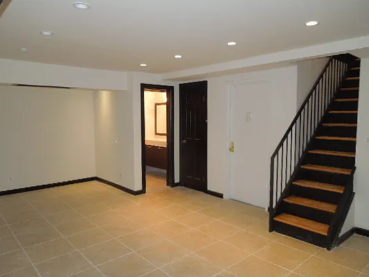 Rented by Washington Realty Corp. | media 10