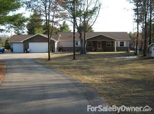 5657 Rivers 22nd Rd, Gladstone, MI 49837