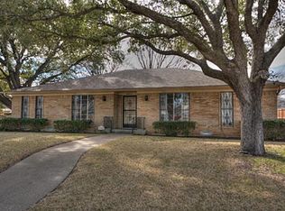 4903 Hovenkamp Dr, Dallas, TX 75227