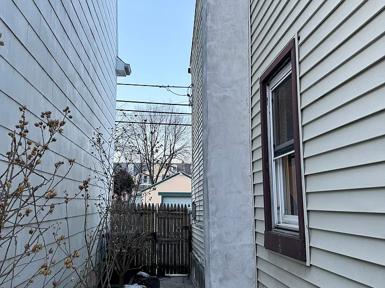 236 Walnut St — Photo 38