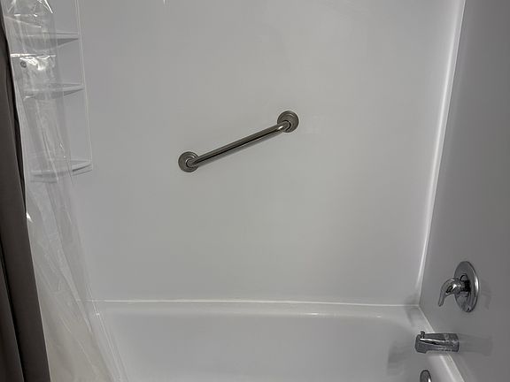 3rd image of 4114 Blue Spring Rd NW