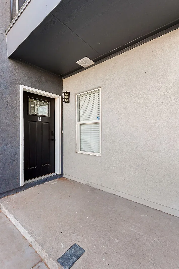 3334 Lincoln Ave. - UNIT A — Photo 1