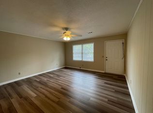 Newly Renovated 3 Bedroom Apartment in Clemson!, Clemson, SC 29631