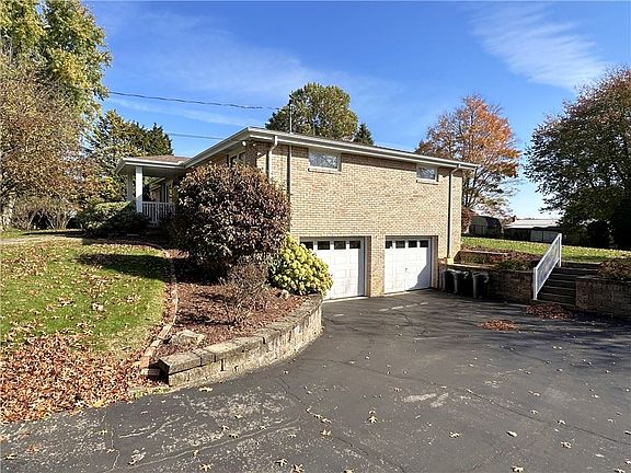2nd image of 114 Kenneth Dr