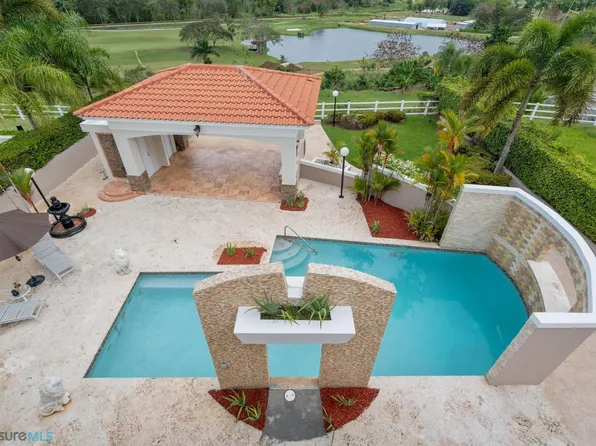 A21 Alcazar, Caguas, PR 00725