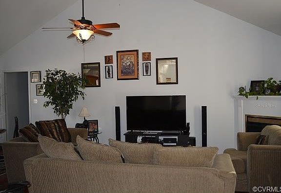 2nd image of 4018 Cobblewood Dr