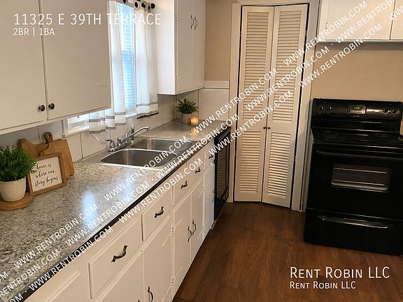 5th image of 11325 E 39th Ter S
