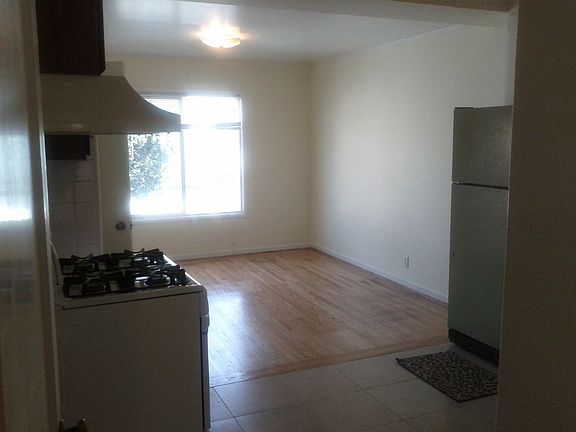 3rd image of 1407 25th Ave