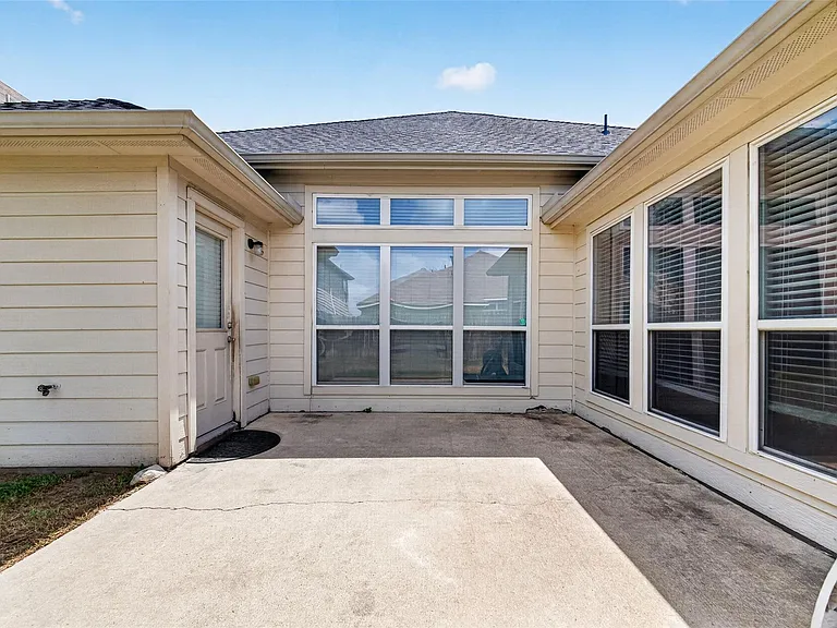 4915 Ibis Lake Ct — Photo 40