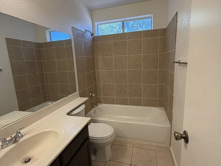 6220 W Beryl Ave — Photo 14