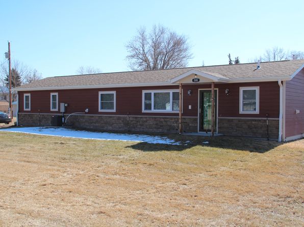 508 E 8th St, Gregory, SD 57533