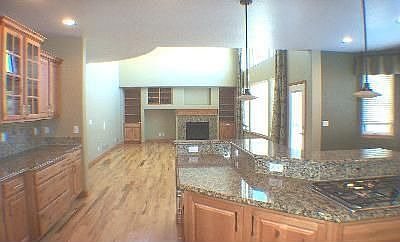 4th image of 462 Durango Ave