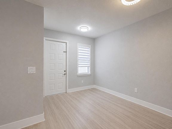 5th image of 4750 NW 117th Avenue
