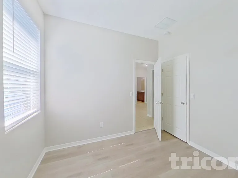 2557 Isabela Ter — Photo 11