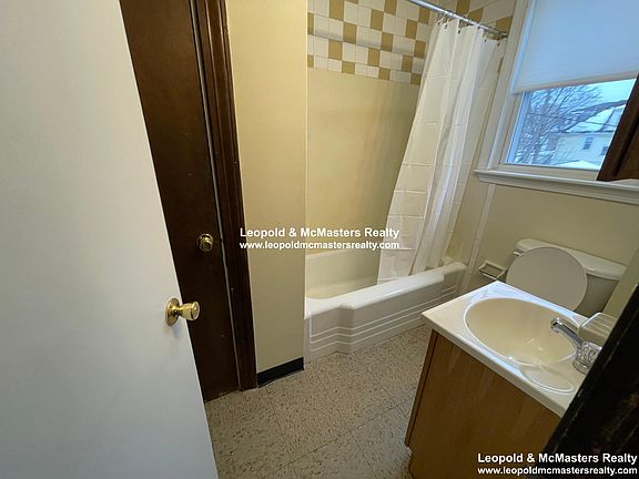 5th image of 80 Robbins St APT 2