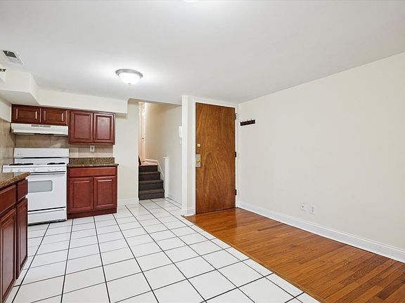 3rd image of 1603 Brown St #3