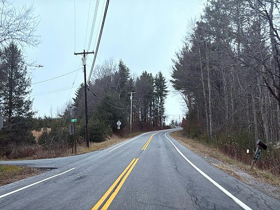 5th image of 7197 Barkersville Rd