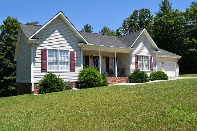 1st image of 494 Briar Creek Dr