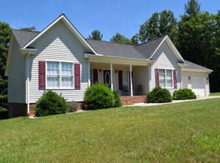 494 Briar Creek Dr, N Wilkesboro, NC 28659