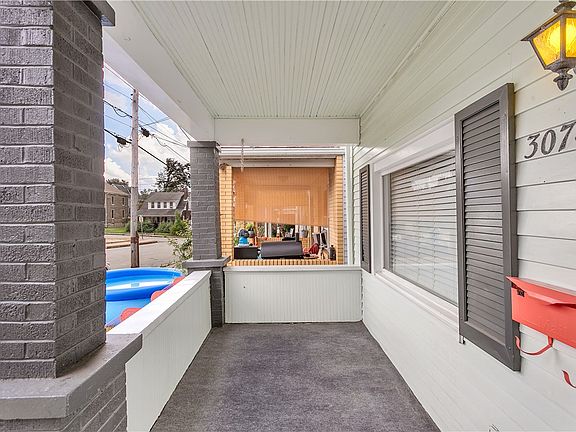 4th image of 307 1/2 N 7th St