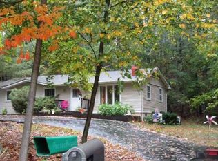 119 Sky High Dr, Bartonsville, PA 18321