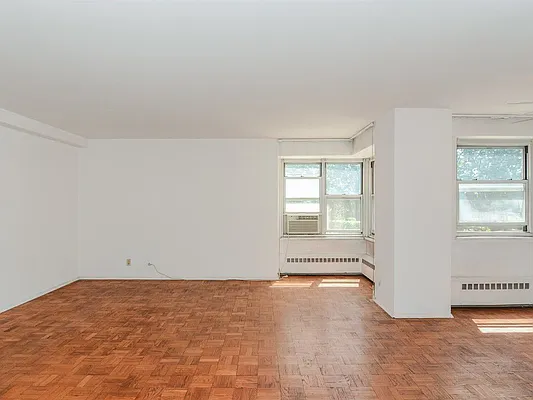 Sold by Robert E. Hill  | media 7