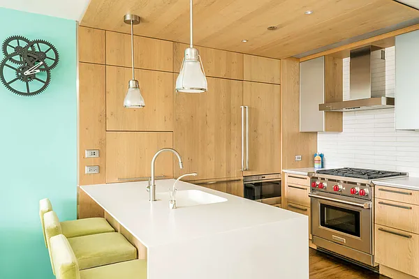 Sold by Compass | media 19