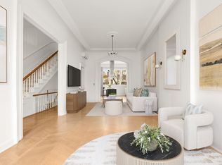 307 Adelphi St, Brooklyn, NY 11205