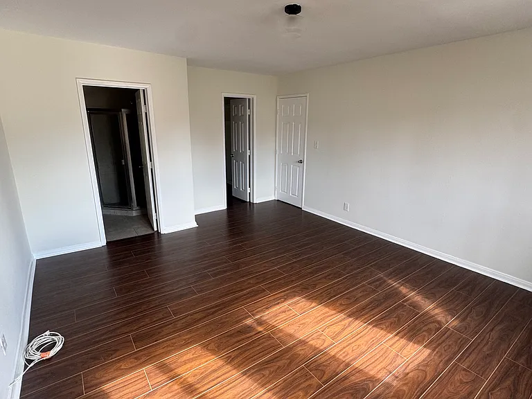 5401 W Olympic Blvd #3 — Photo 30