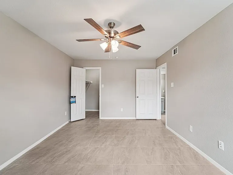 Crosby at Westchase Apartments — Photo 85