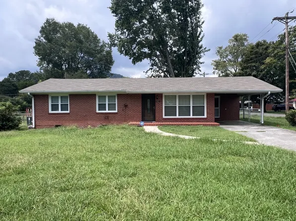 921 Betsy Pack Dr, Jasper, TN 37347