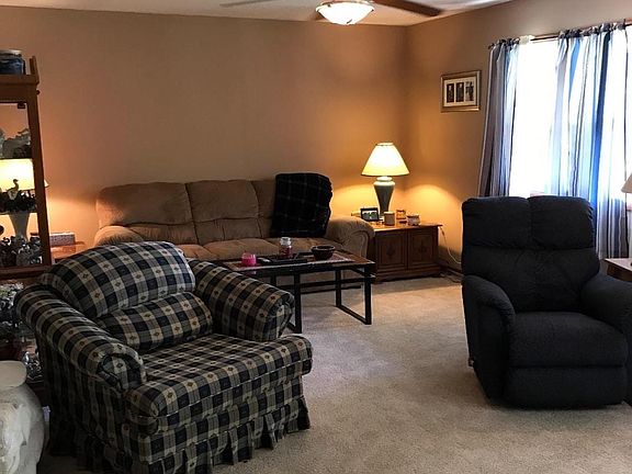 2nd image of 304 Wenmar St