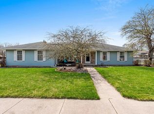 1764 Highview St, De Pere, WI 54115