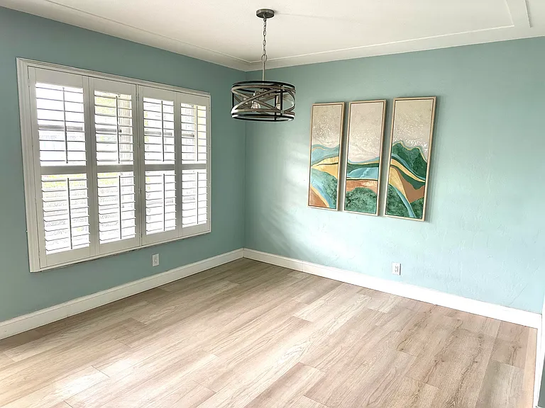420 SE 12th Ave — Photo 5