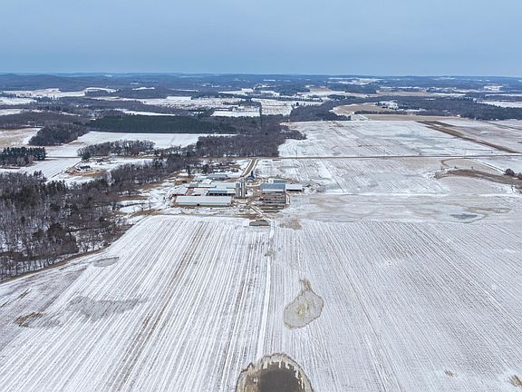 5th image of 2435 50th Ave