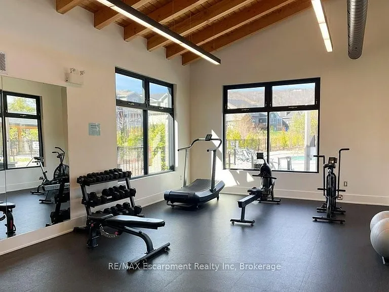 212 Courtland St — Photo 45