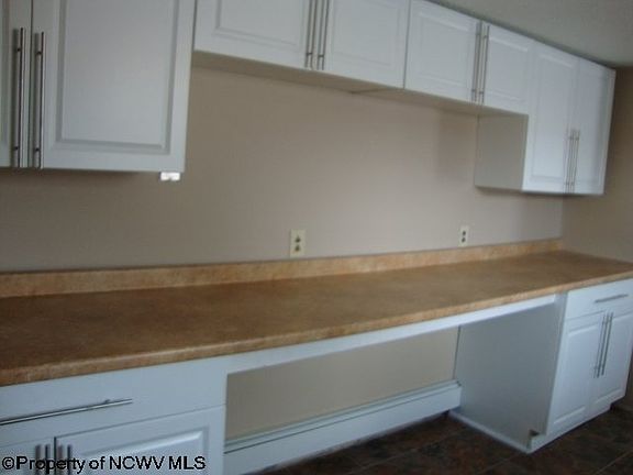 4th image of 76 Fairmor Dr