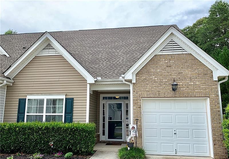 1st image of 138 Riley Cir