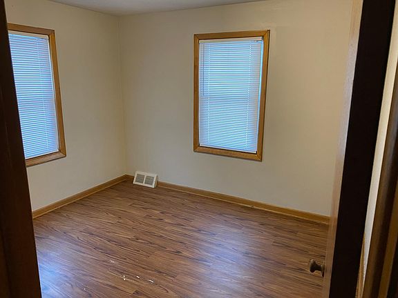 2nd image of 503 W 7th Ave